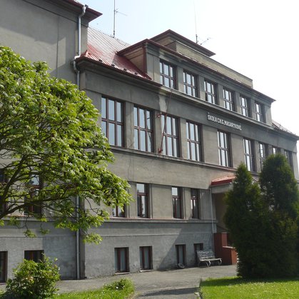 53 - Škola