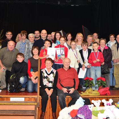 Společná fotografie ze slavnosntního vyhlášení 8.12.2012